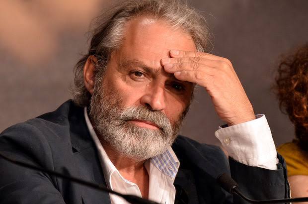 Sahnede fenalaşan Haluk Bilginer hastaneye kaldırıldı