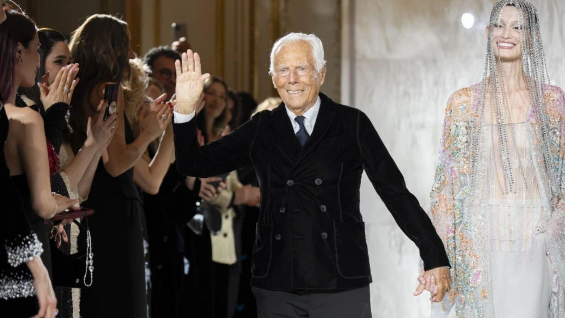 Moda dünyasının efsanesi Giorgio Armani hayatını kaybetti!